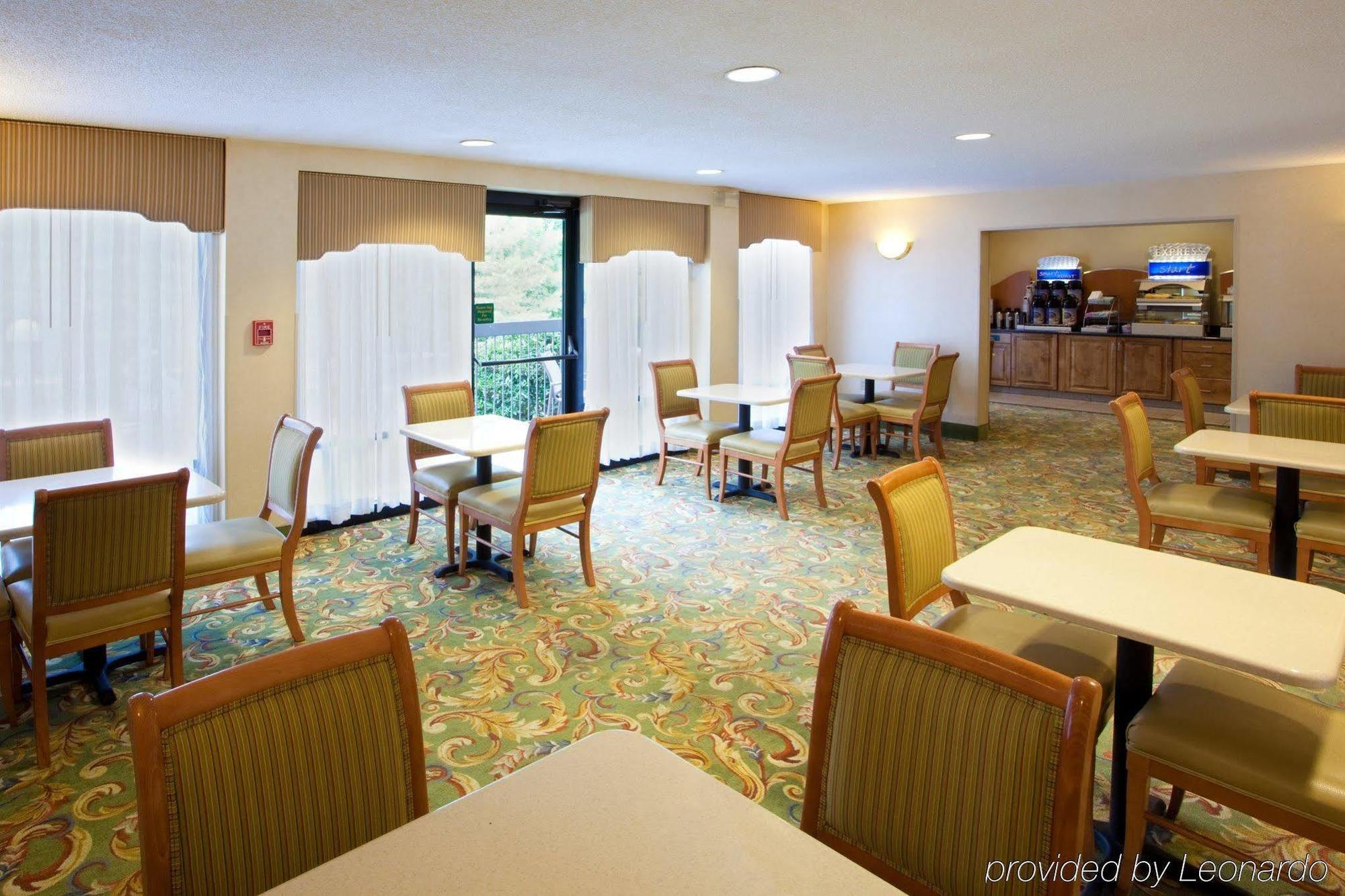 Holiday Inn Express Richmond-Mechanicsville By Ihg Екстериор снимка