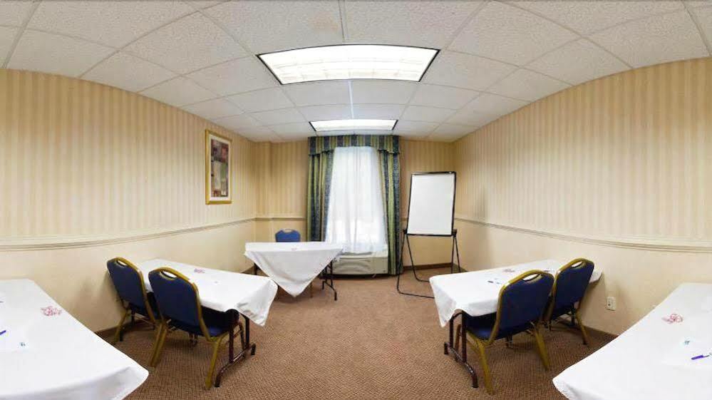 Holiday Inn Express Richmond-Mechanicsville By Ihg Екстериор снимка